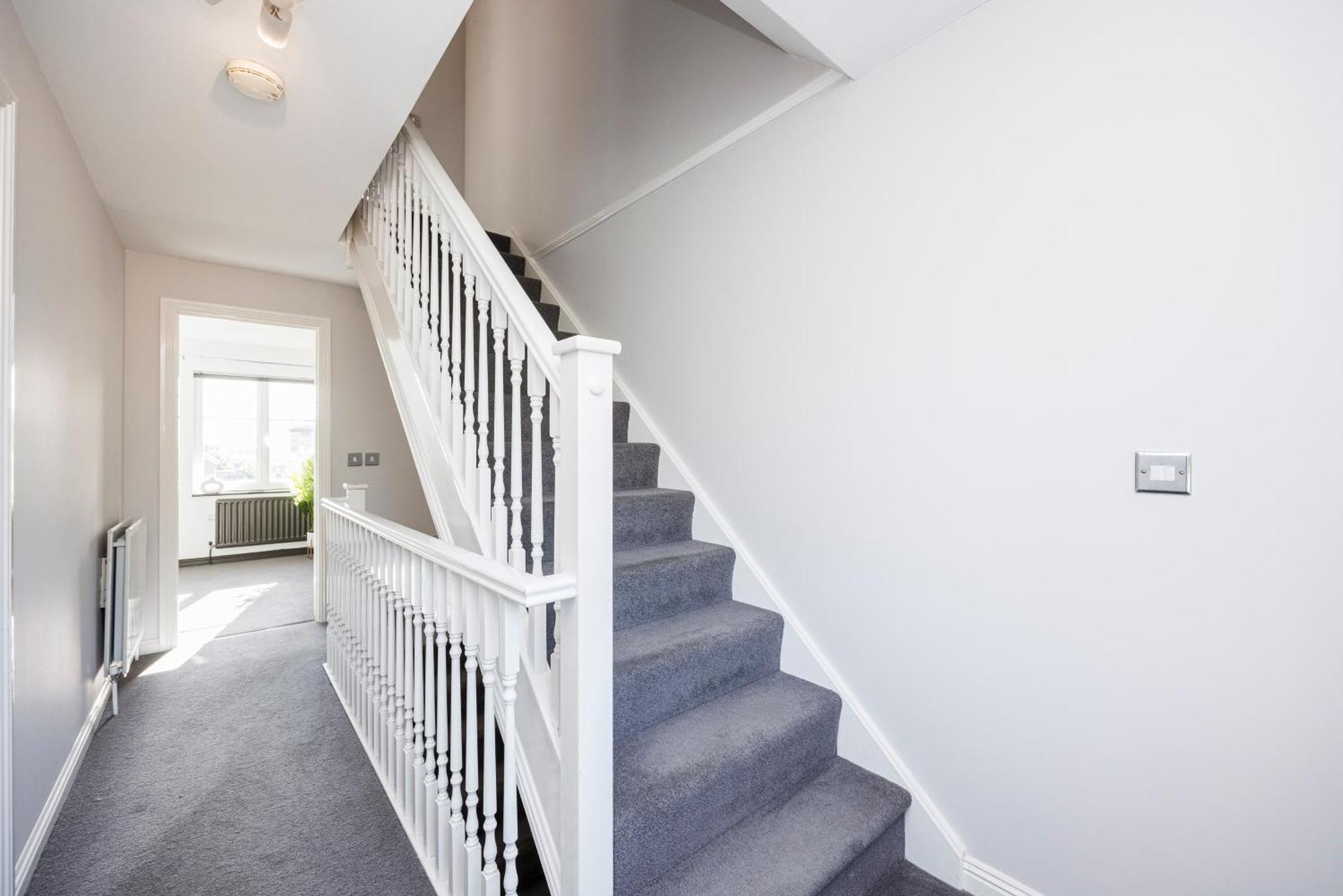 4 Bed Townhouse In Uxbridge Ideal For Families Or Contractors Hillingdon Dış mekan fotoğraf